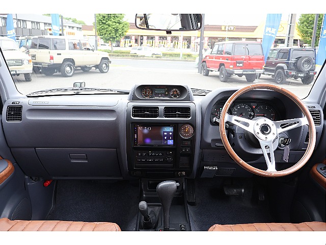 95プラドは日常使いに特化したインパネです！操作のしやすさ・配置すべてが最良！