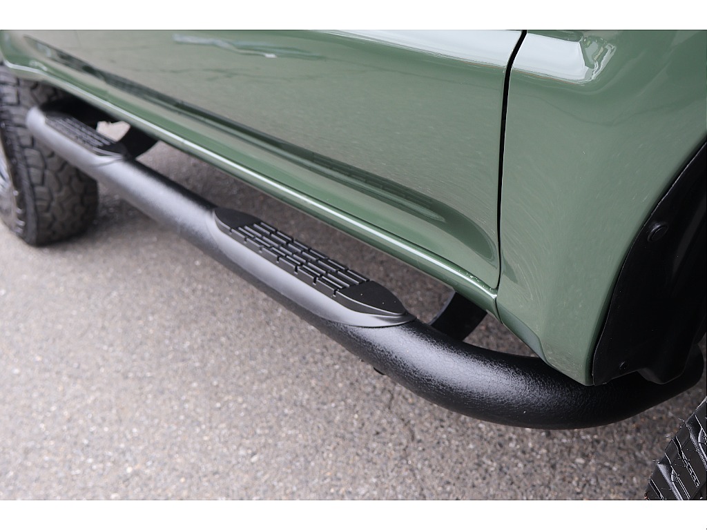 社外チューブステップでランクル感を醸し出してます！