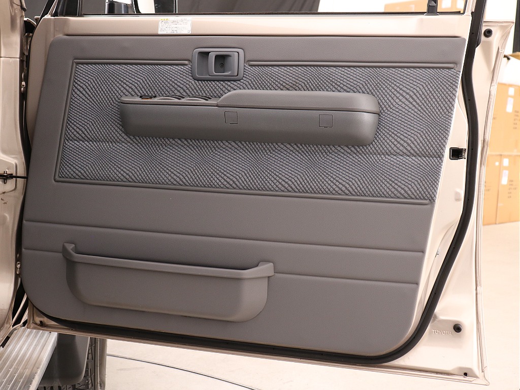 運転席ドアリム！