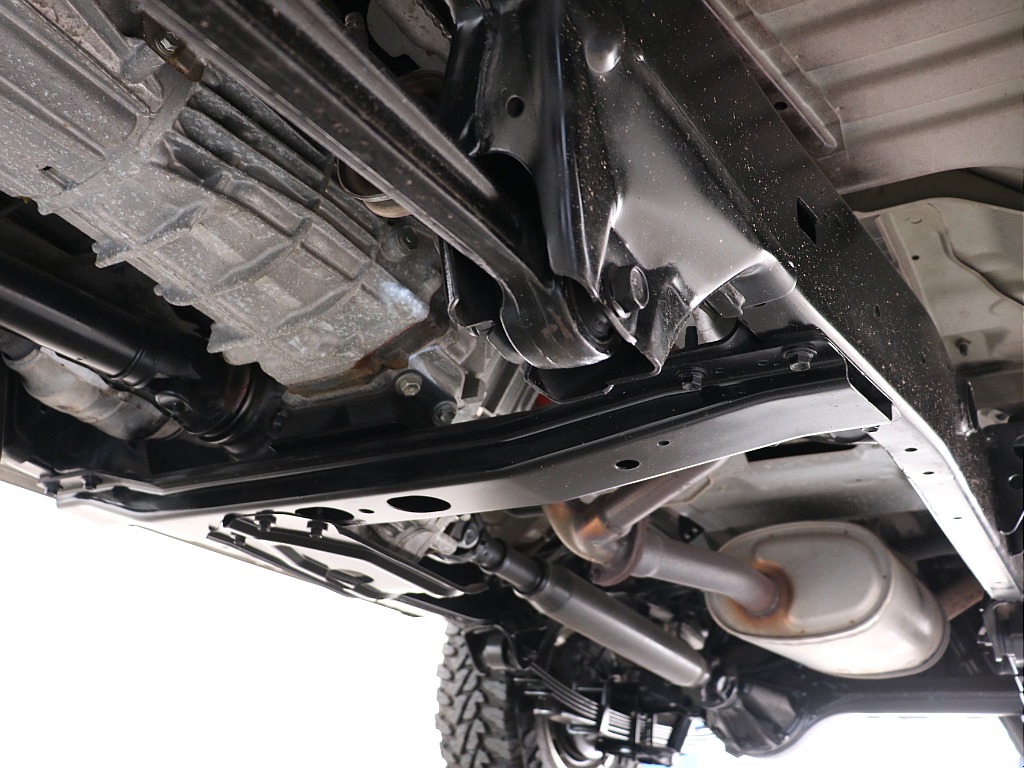 下廻りもご覧の状態です！ラダーフレームもビカビカ！