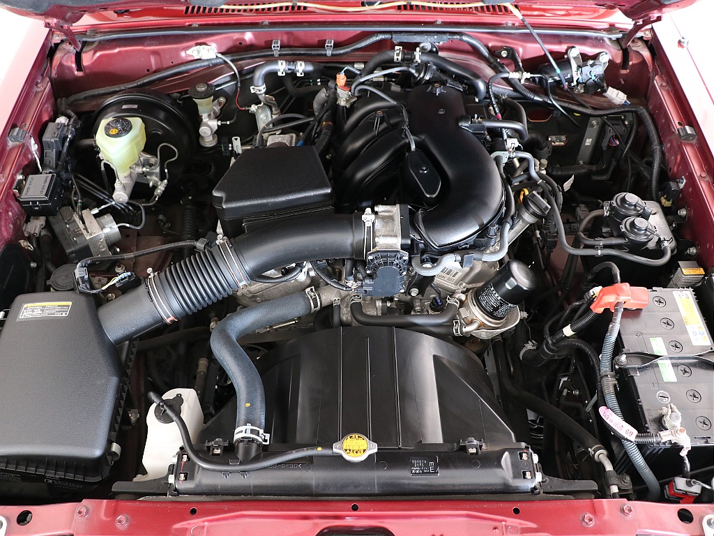 4000ccの1GRエンジン搭載！