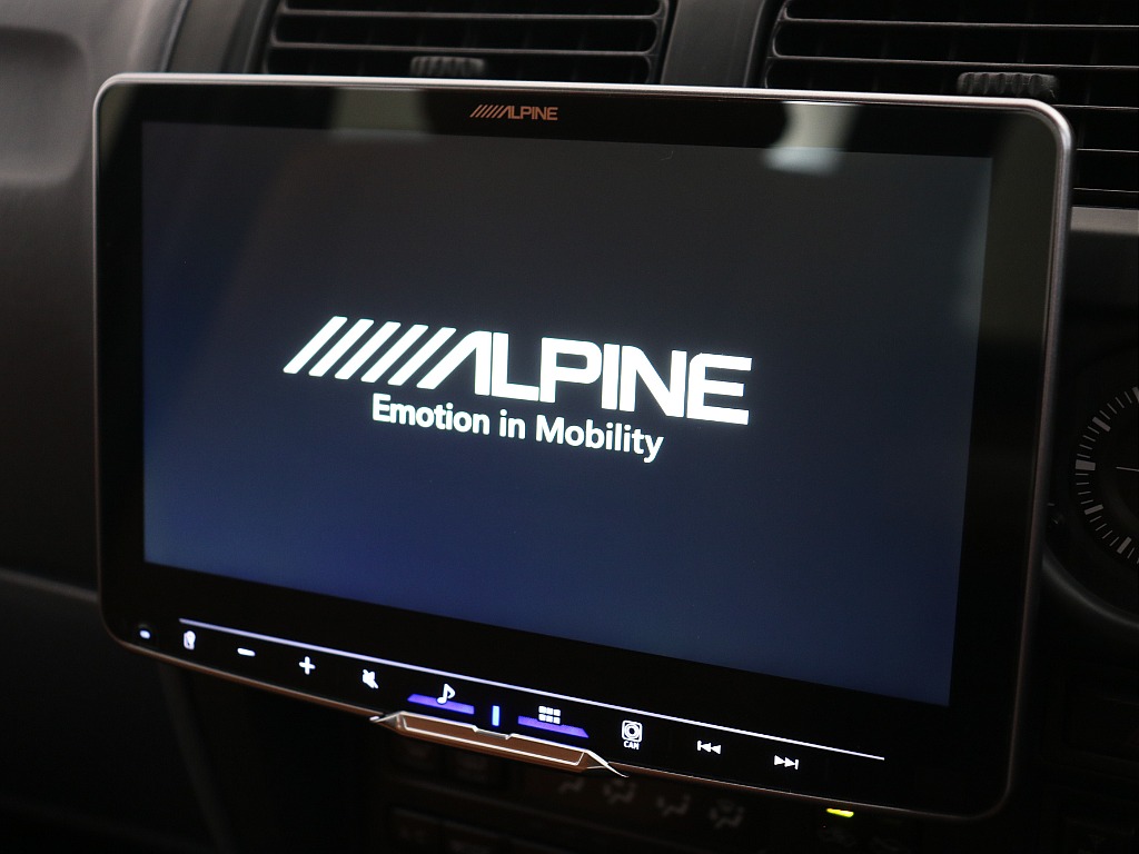 新品アルパインBIGXナビ！当店にてお付けさせていただきました！