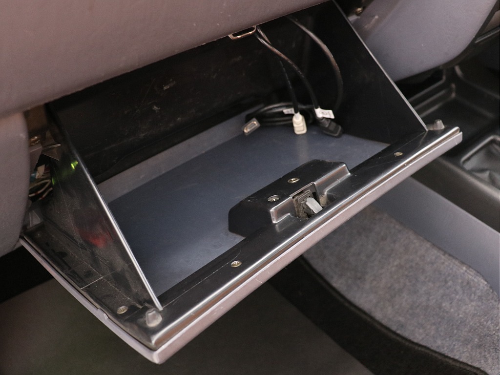 グローブボックス！