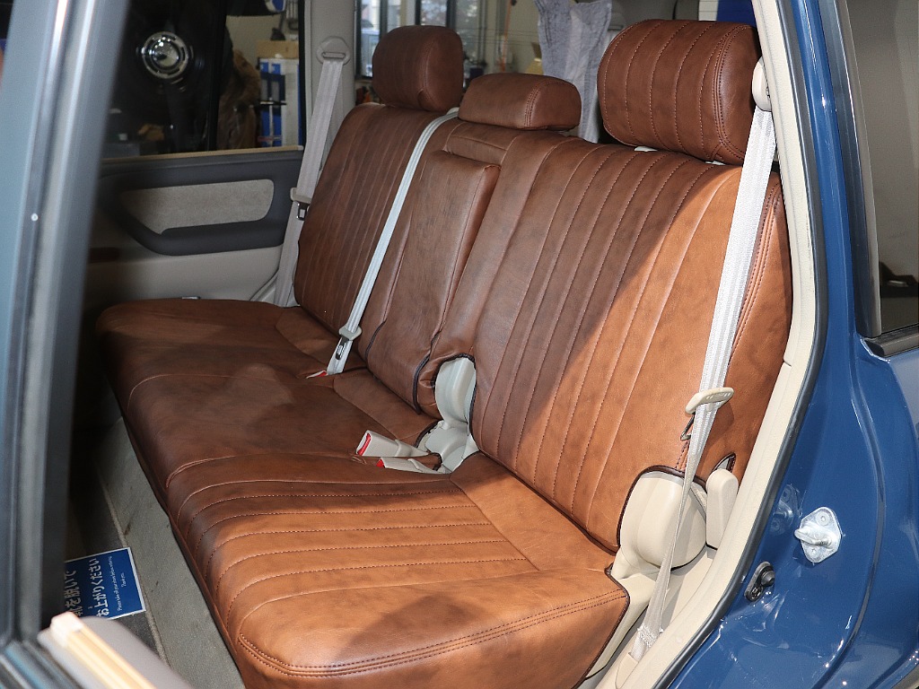 【Renoca106×再販70純正ブルー】見た目はレトロですがパワーのある一台となっております♪