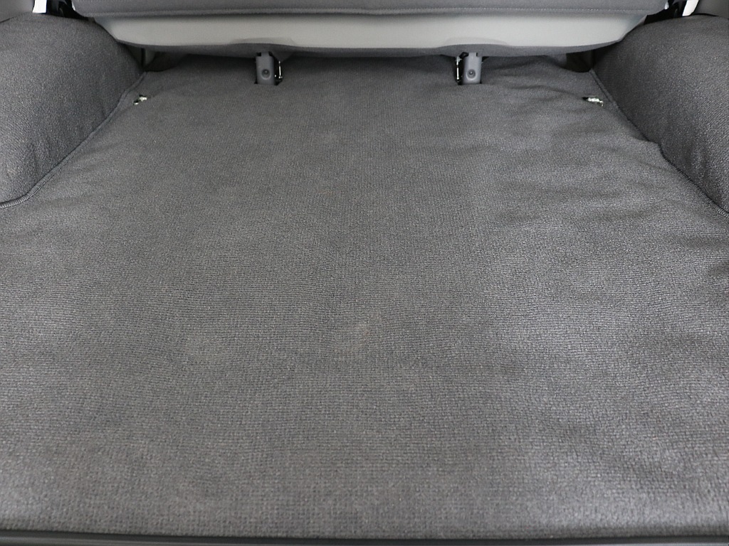 ラゲッジスペース中央！