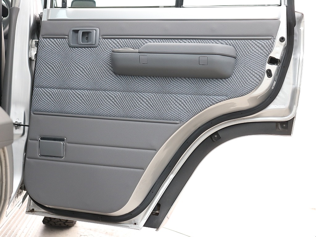 右後ろドアリム！