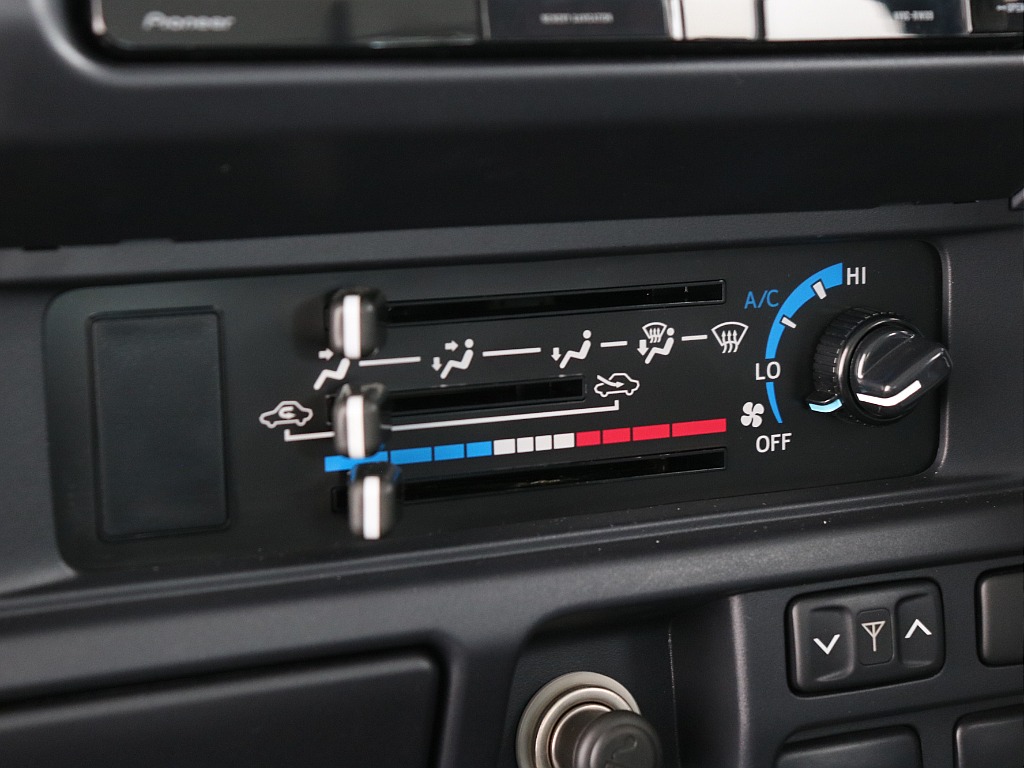 エアコン操作部！