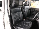 上級感溢れる運転席！