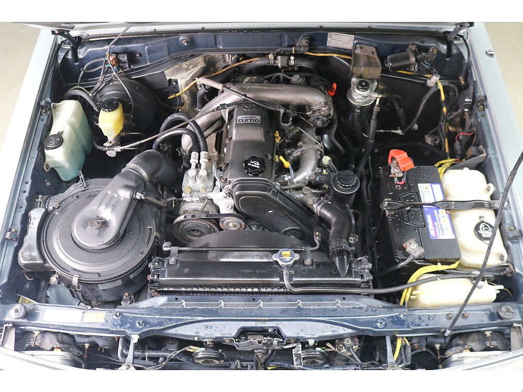 耐久性に優れた１ＫＺエンジン搭載☆軽やかな走り出しが特徴的です♪