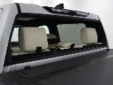 リアガラスは車内から電動開閉可能！