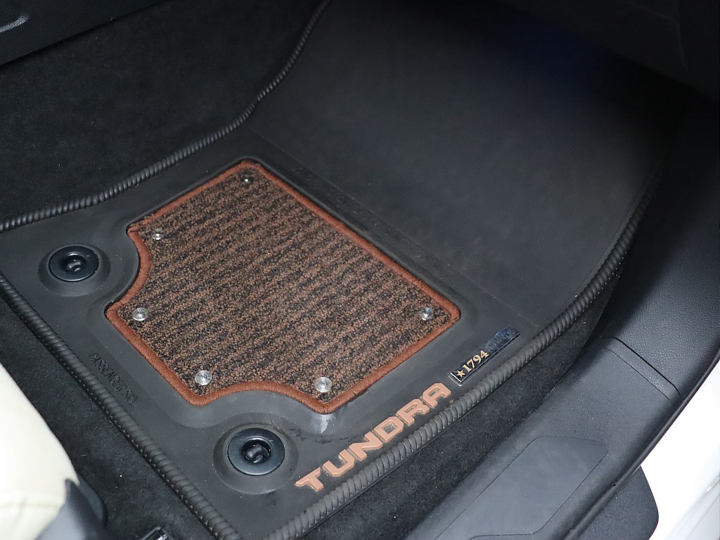 専用フロアマット！