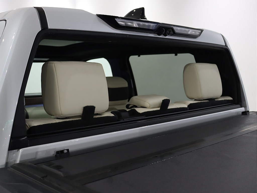 リアガラス開閉可能！