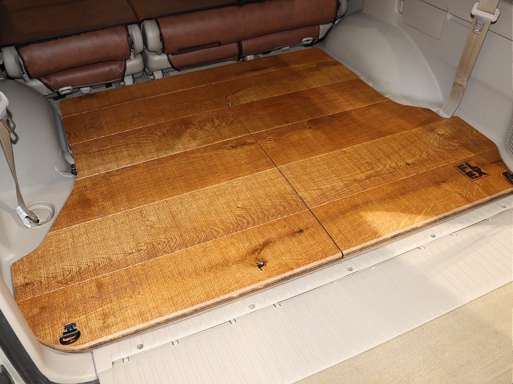 最上級グレード　Gセレクション・低走行12万キロ台を ベースにした１台が入庫致しました♪