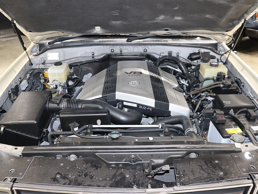 最上級グレード　Gセレクション・低走行12万キロ台を ベースにした１台が入庫致しました♪