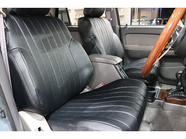 フレックスオリジナルレザー調シートカバーをインストールしました。