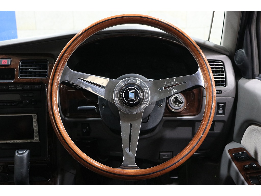 フレックス＆ナルディコラボステアリング！