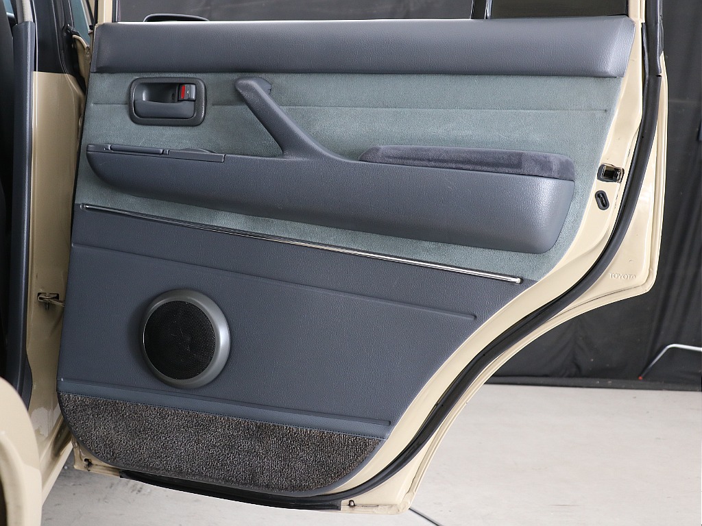 右後ろドアリム！