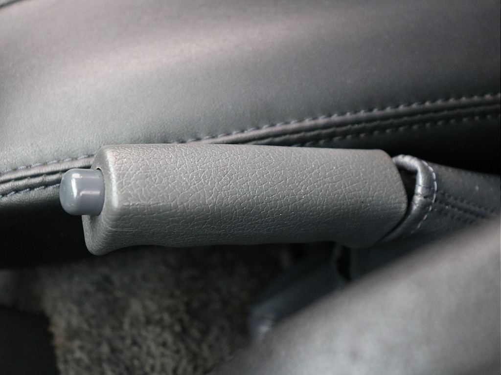 サイドブレーキ！