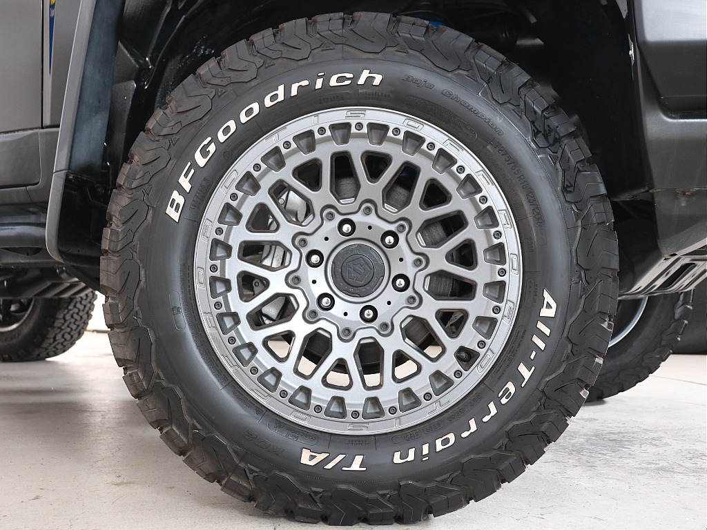 新品TIS　OFFROAD　555Aホイール＆新品BFグッドリッチKO2タイヤ！
