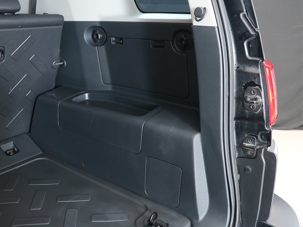 ラゲッジスペース右！