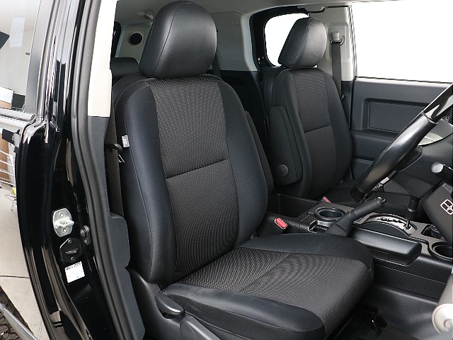 シートの状態もかなりいいね！スレやシミ等は見受けられません！