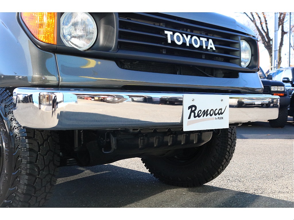 メッキバンパーがカッコ良いですね！