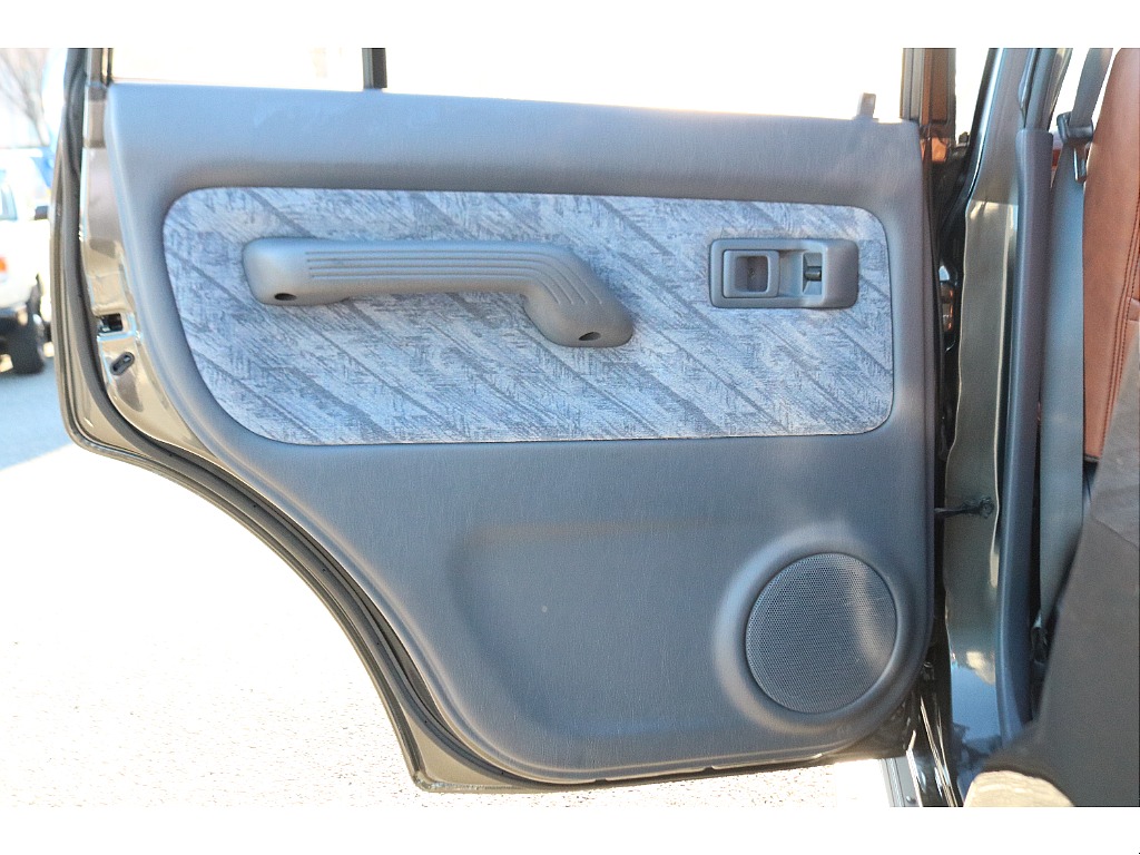 助手席2列目内張！