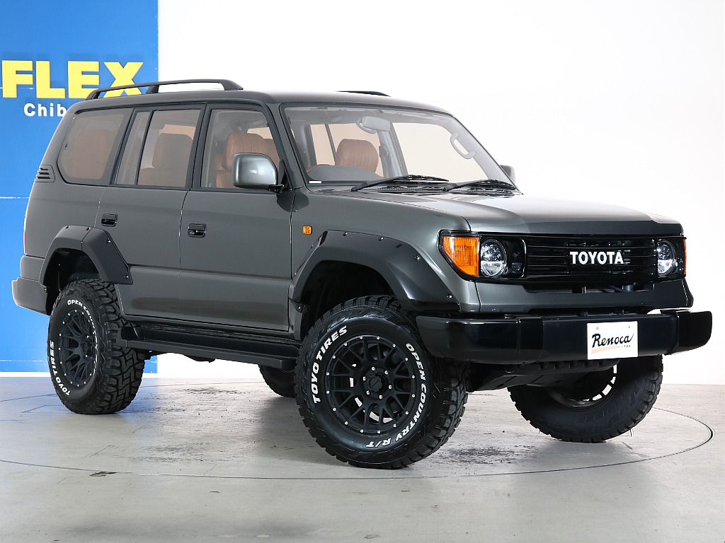 ルーフキャリアやルーフラックなどのキャンプ仕様のカスタムも大歓迎です！めちゃくちゃ似合うと思います！