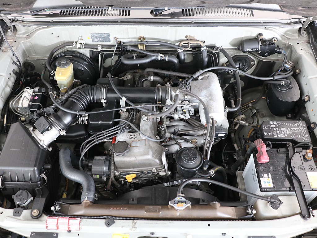 3RZの2700㏄エンジンです！軽いのにパワフルな街乗りしやすい排気量！