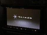ストラーダ製7インチナビインストール済み！嬉しいBluetooth接続機能も付いております！