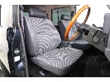 運転席／助手席共に年式に比べ綺麗な状態が保たれております♪