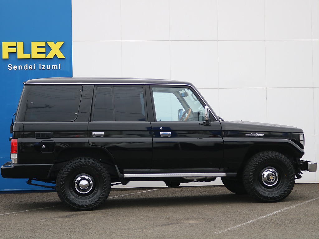 4ナンバー登録のお車になります！維持費も比較的お安くお乗りいただけます！