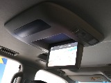 フリップダウンモニター搭載！