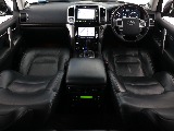 運転席や助手席シートはご覧の通り！