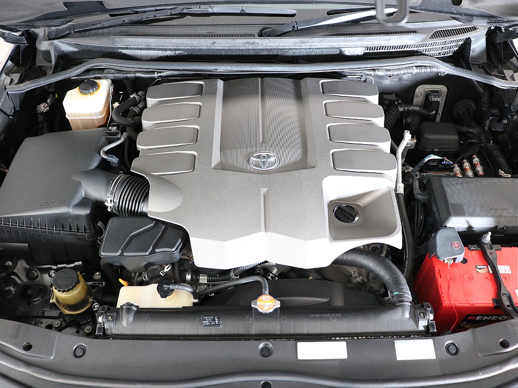 排気量4600ccのV8エンジン搭載！