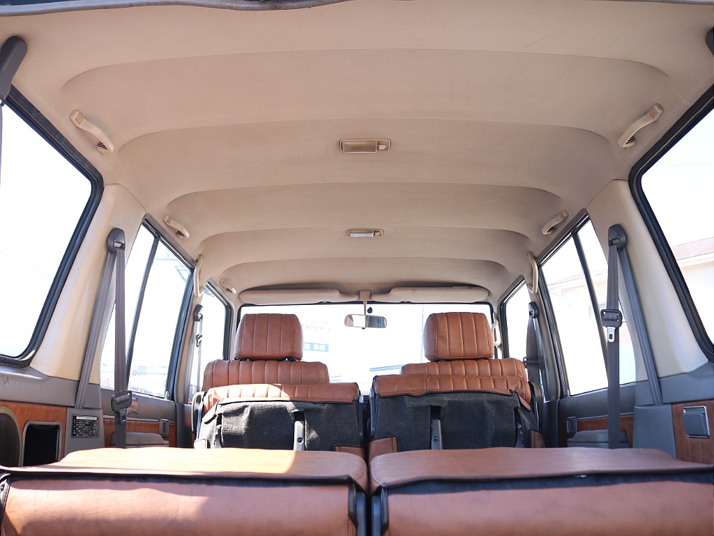 ＦＬＥＸグループは「すべての人に愛車を」をコンセプトに車種別に全国展開中！愛車と一緒に、ライフスタイルを充実させてもらいたいという思いで、ランクル仙台泉店では皆様のご要望になんでもお応えします♪