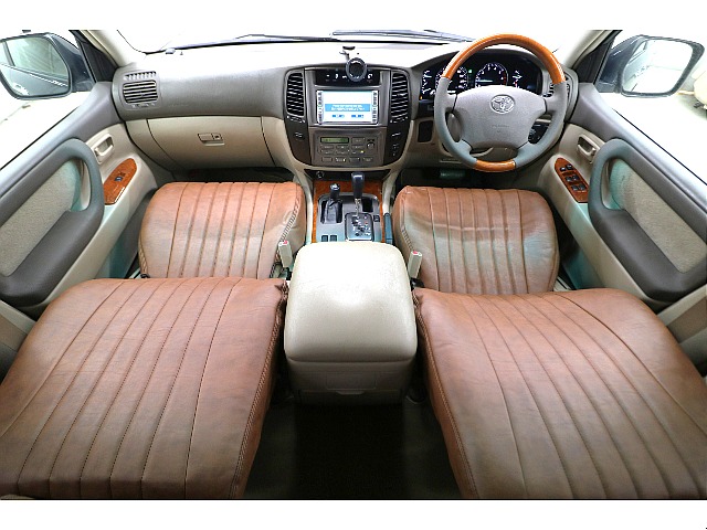 内装は当店にてルームクリーニング済みとなりますので綺麗な状態です♪