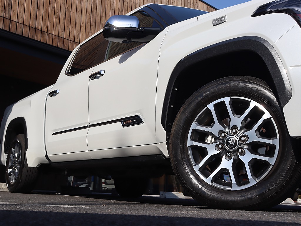 純正タイヤホイール！