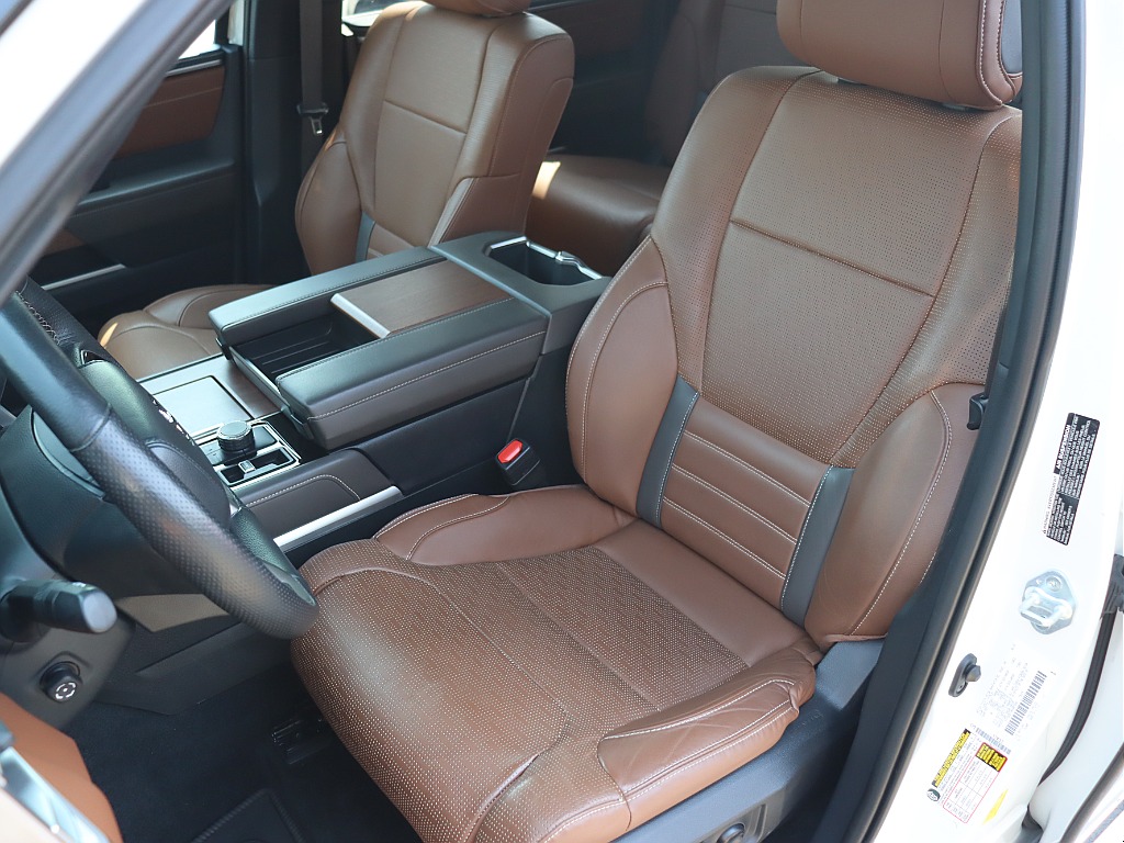 ブラウンレザーシート！1794エディション専用仕様！