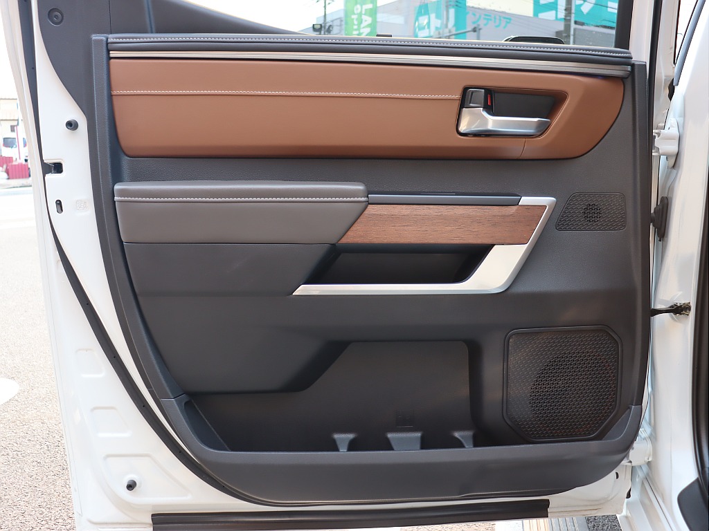 ドア内張の状態も良好です！