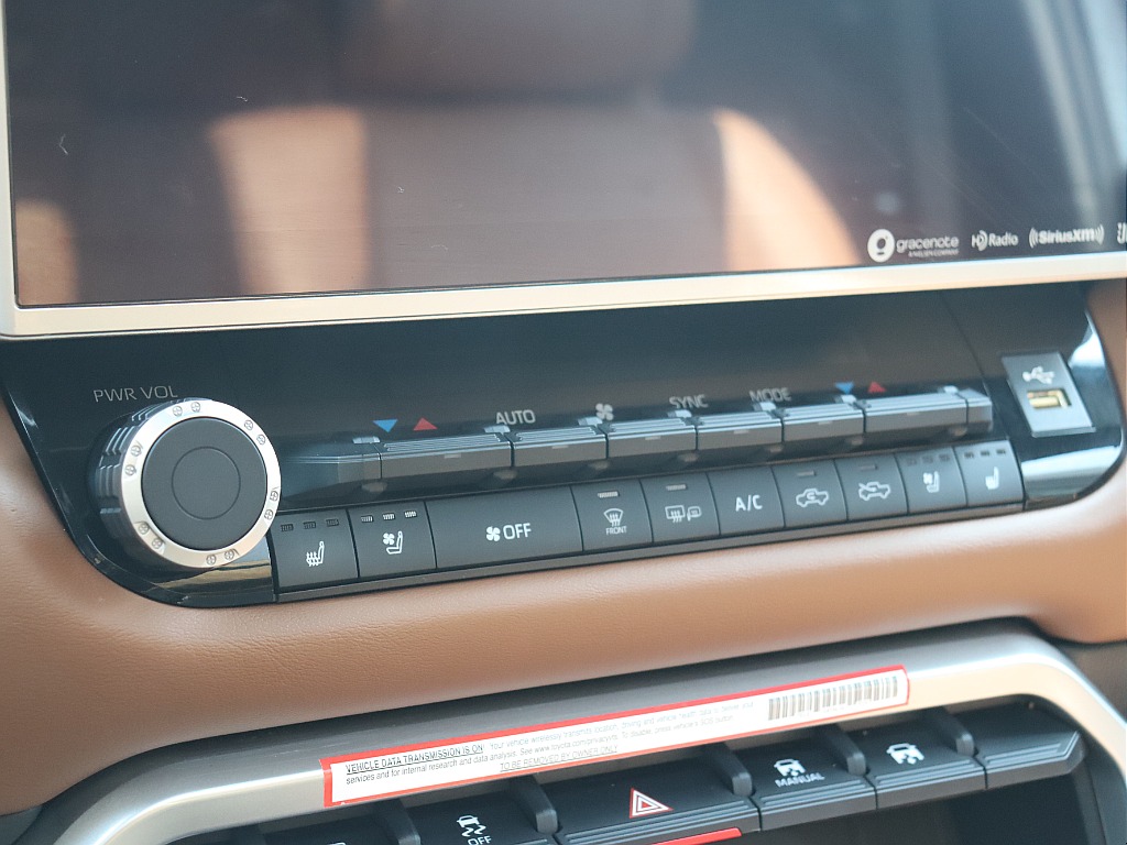 各種スイッチ類！