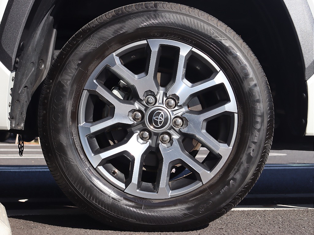 1794エディション専用20インチホイールに純正タイヤ！高級感マシマシです！