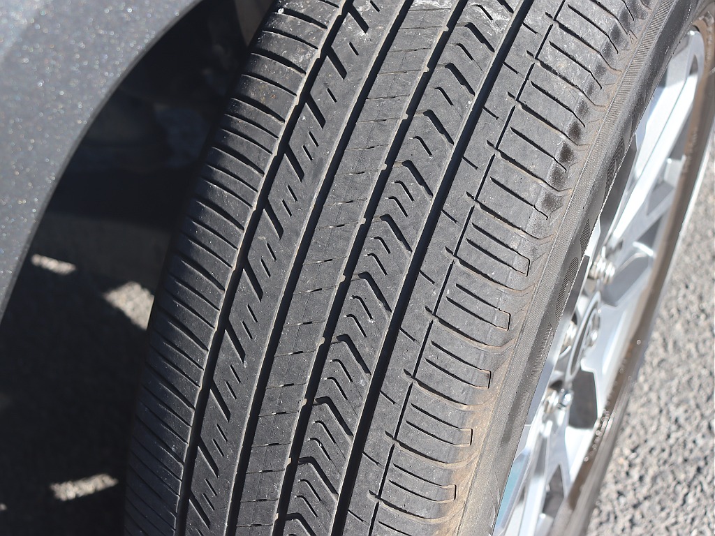 タイヤ溝も良好です！