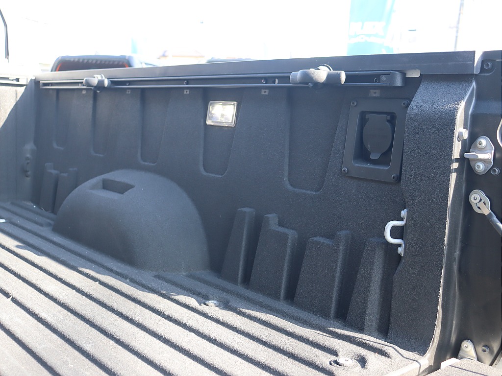 ベッドライナーの状態も良好です！