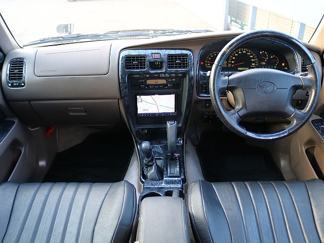 ＦＬＥＸグループは「すべての人に愛車を」をコンセプトに車種別に全国展開中！愛車と一緒に、ライフスタイルを充実させてもらいたいという思いで、ランクル仙台泉店では皆様のご要望になんでもお応えします♪