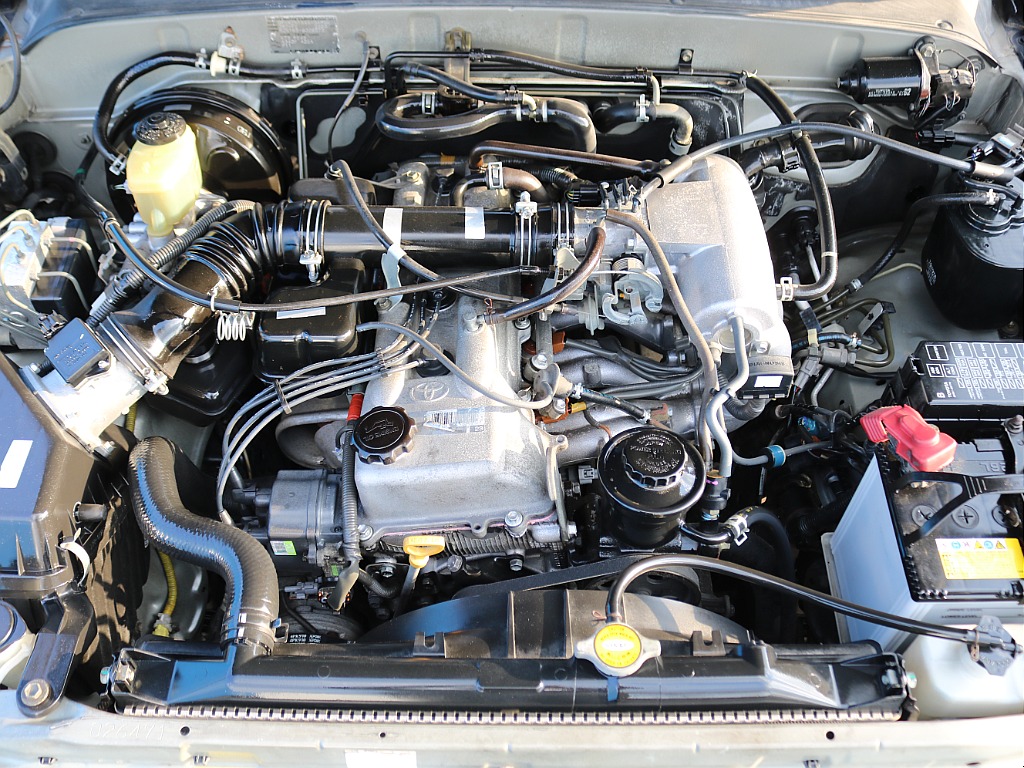 エンジンルームも綺麗な状態を保っております！