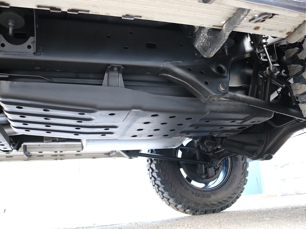 ＦＬＥＸグループは「すべての人に愛車を」をコンセプトに車種別に全国展開中！愛車と一緒に、ライフスタイルを充実させてもらいたいという思いで、ランクル仙台泉店では皆様のご要望になんでもお応えします♪