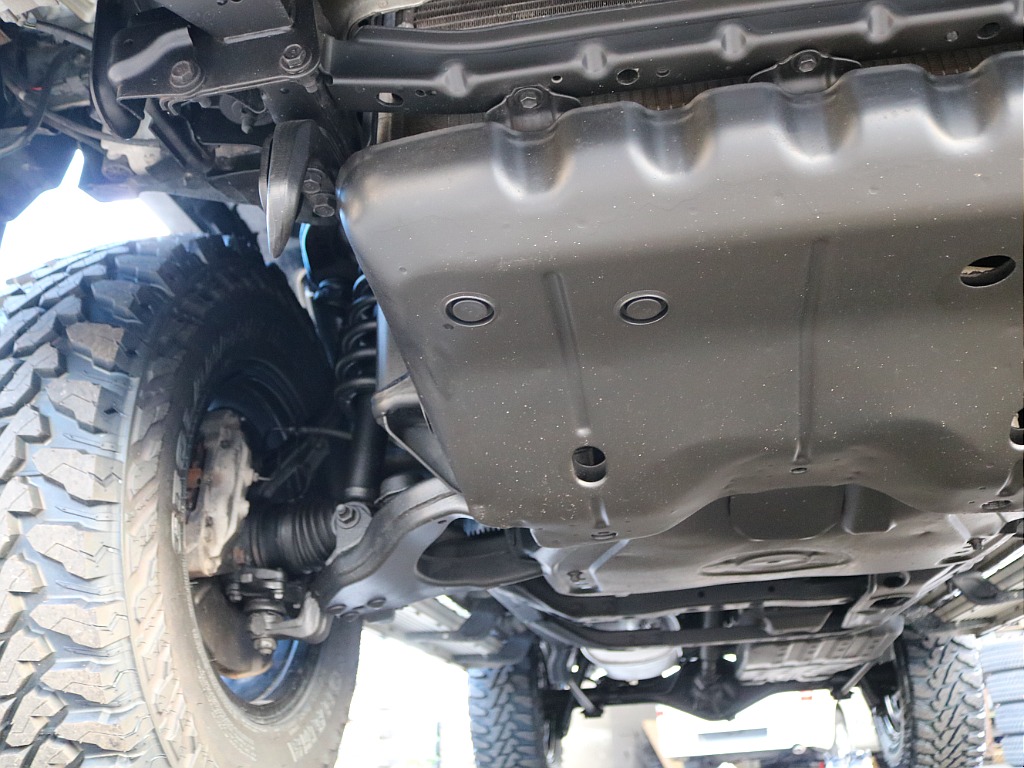 ＦＬＥＸグループは「すべての人に愛車を」をコンセプトに車種別に全国展開中！愛車と一緒に、ライフスタイルを充実させてもらいたいという思いで、ランクル仙台泉店では皆様のご要望になんでもお応えします♪