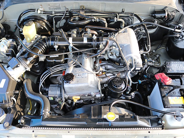 エンジンルームも綺麗な状態を保っております！