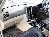 トヨタ ランドクルーザー100(23枚目)